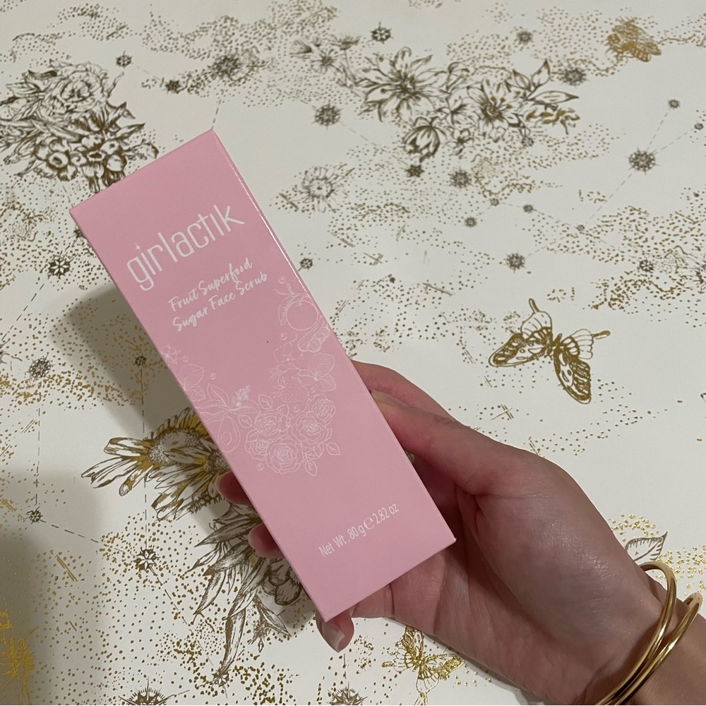 GIRLACTIK new fruit superfood sugar face scrub